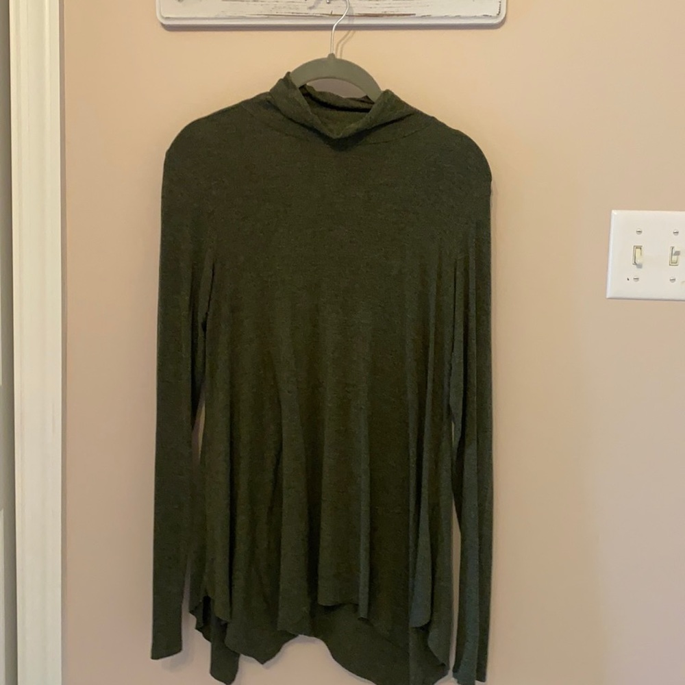 AE soft and sexy mock turtle neck
